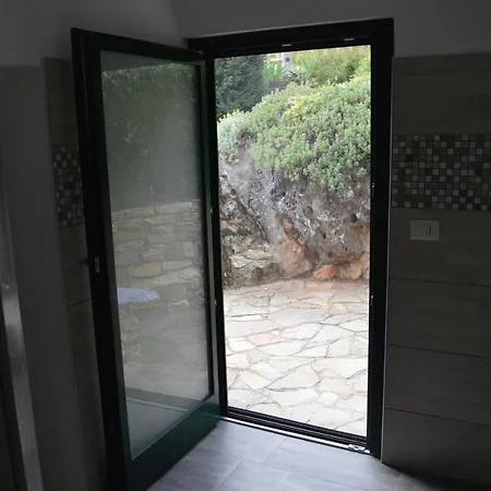 Bed and Breakfast L'Uovo E La Faina Busca Exterior foto