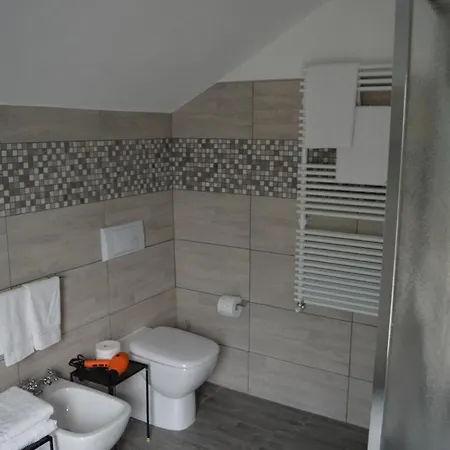 Bed and Breakfast L'Uovo E La Faina Busca Exterior foto